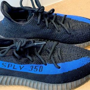 Men’s black and blue yeezy sneakers size 9.5 excellent condition